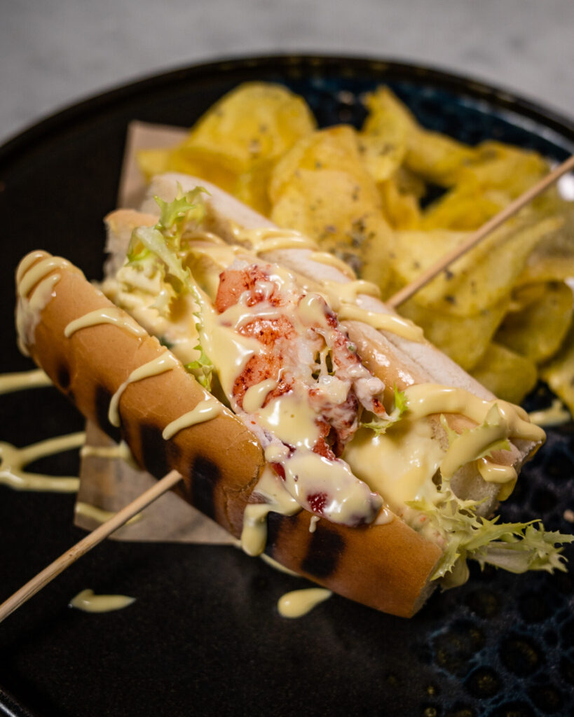 amare ristorante lobster roll