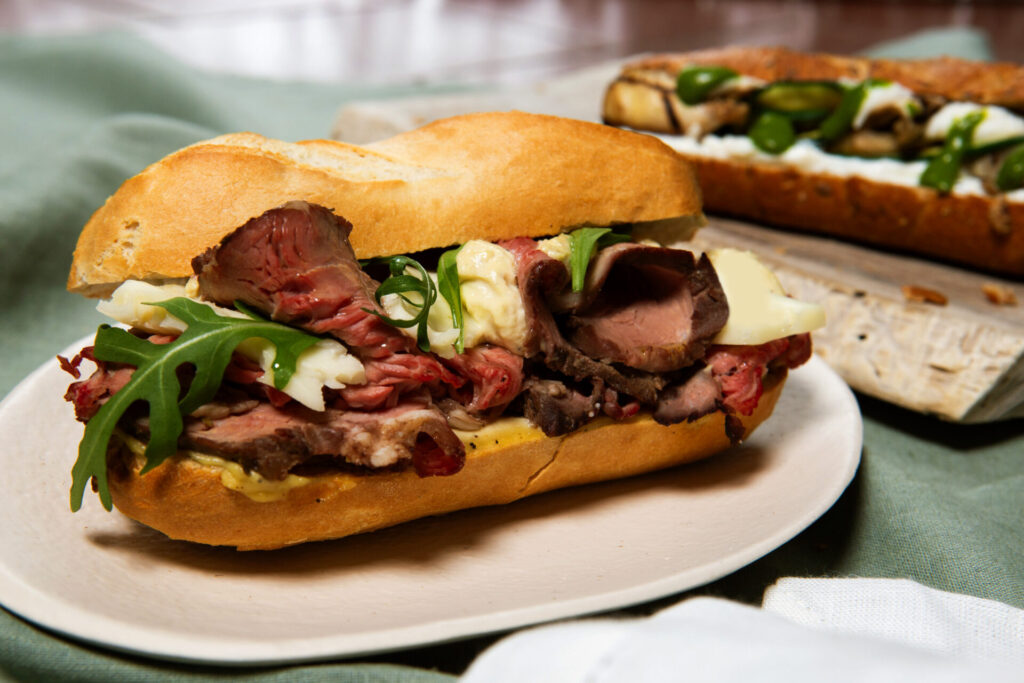 baguette con roast beef