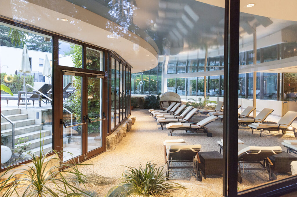 hotel mignon barefooting