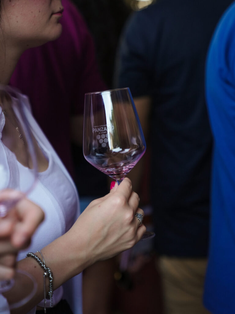 vino al vino